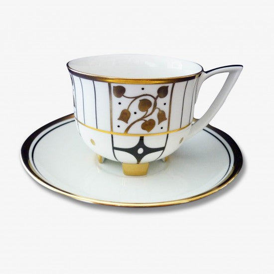 Kaffeetasse auf Füßchen